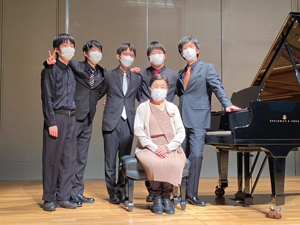 四宮伶嗣 盤楽遊嬉