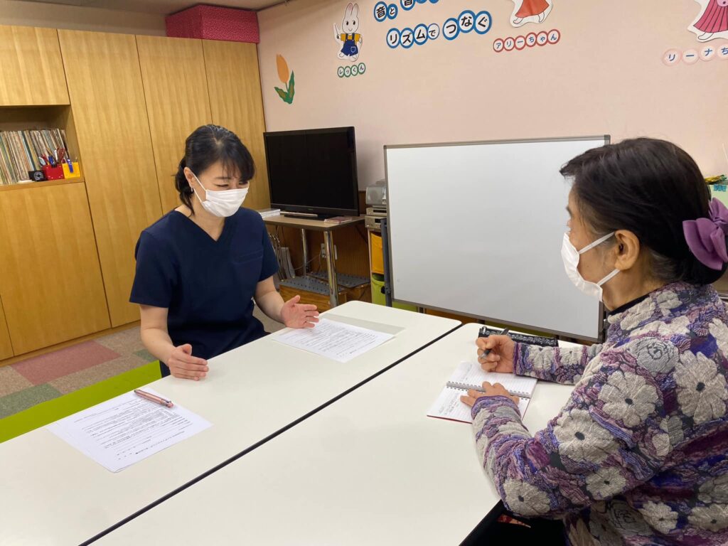 川崎紫明 石井美和子